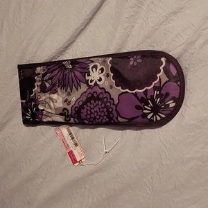 Thirty-one Flat iron case